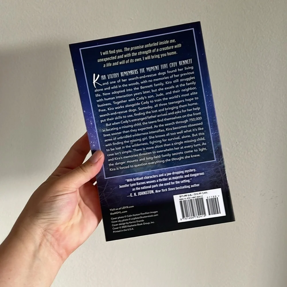 The lovely and the lost paperback book by Jennifer Lynn Barnes - Picture 2 of 3